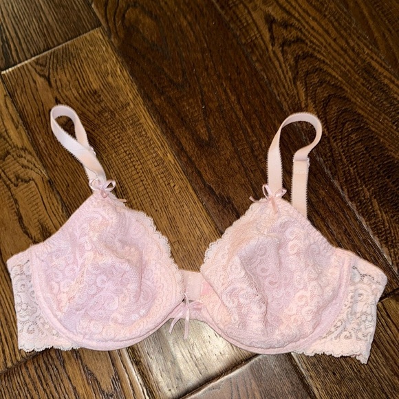 Victoria Secret Pink Lace Underwire Bra - Picture 1 of 5